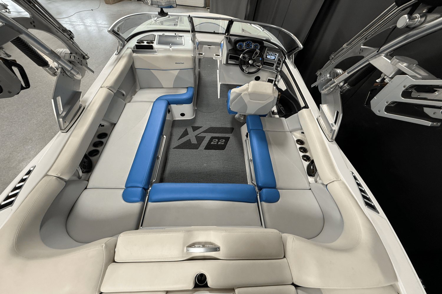 2019 Mastercraft XT22 Image Thumbnail #19