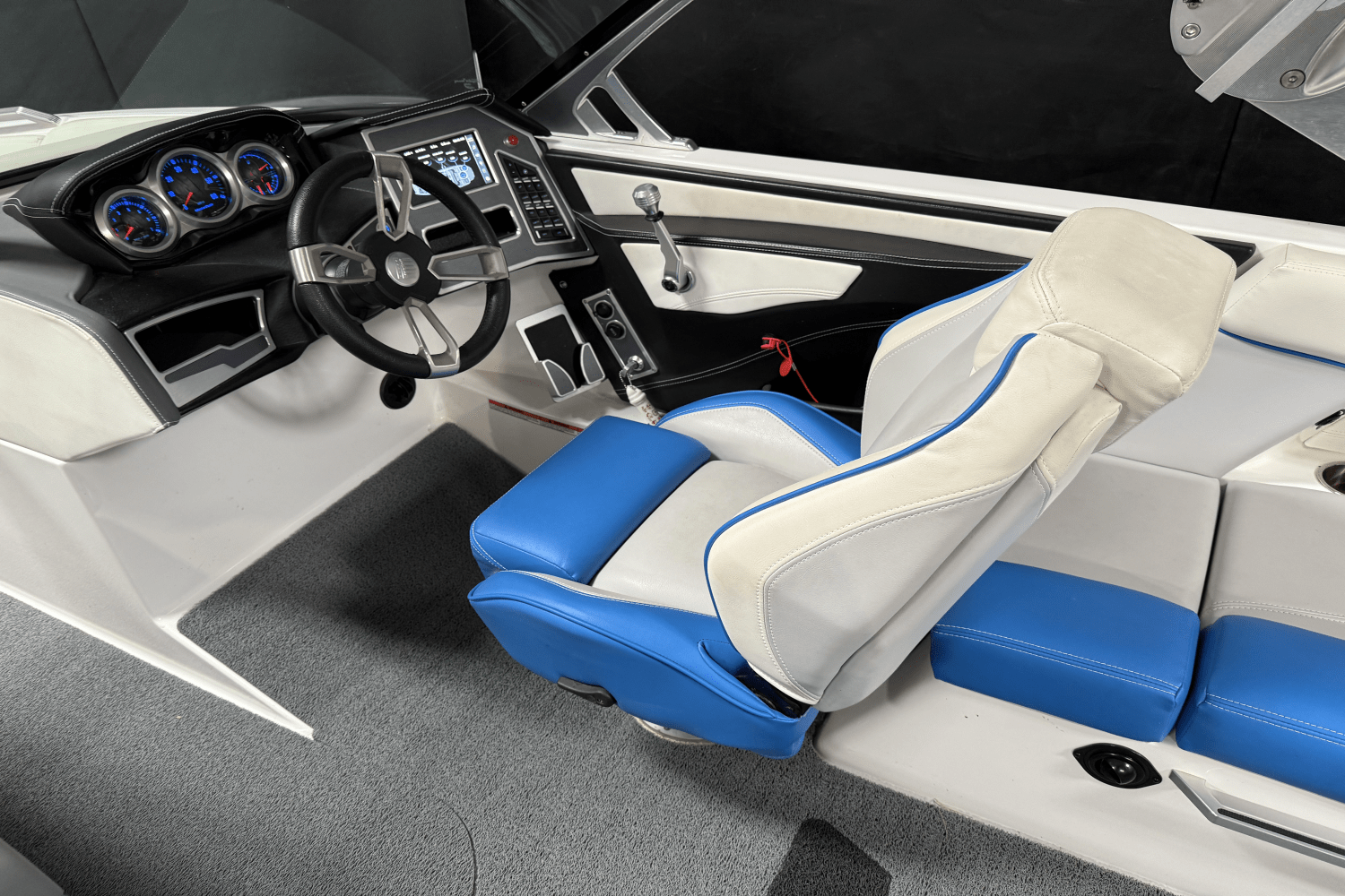 2019 Mastercraft XT22 Image Thumbnail #25