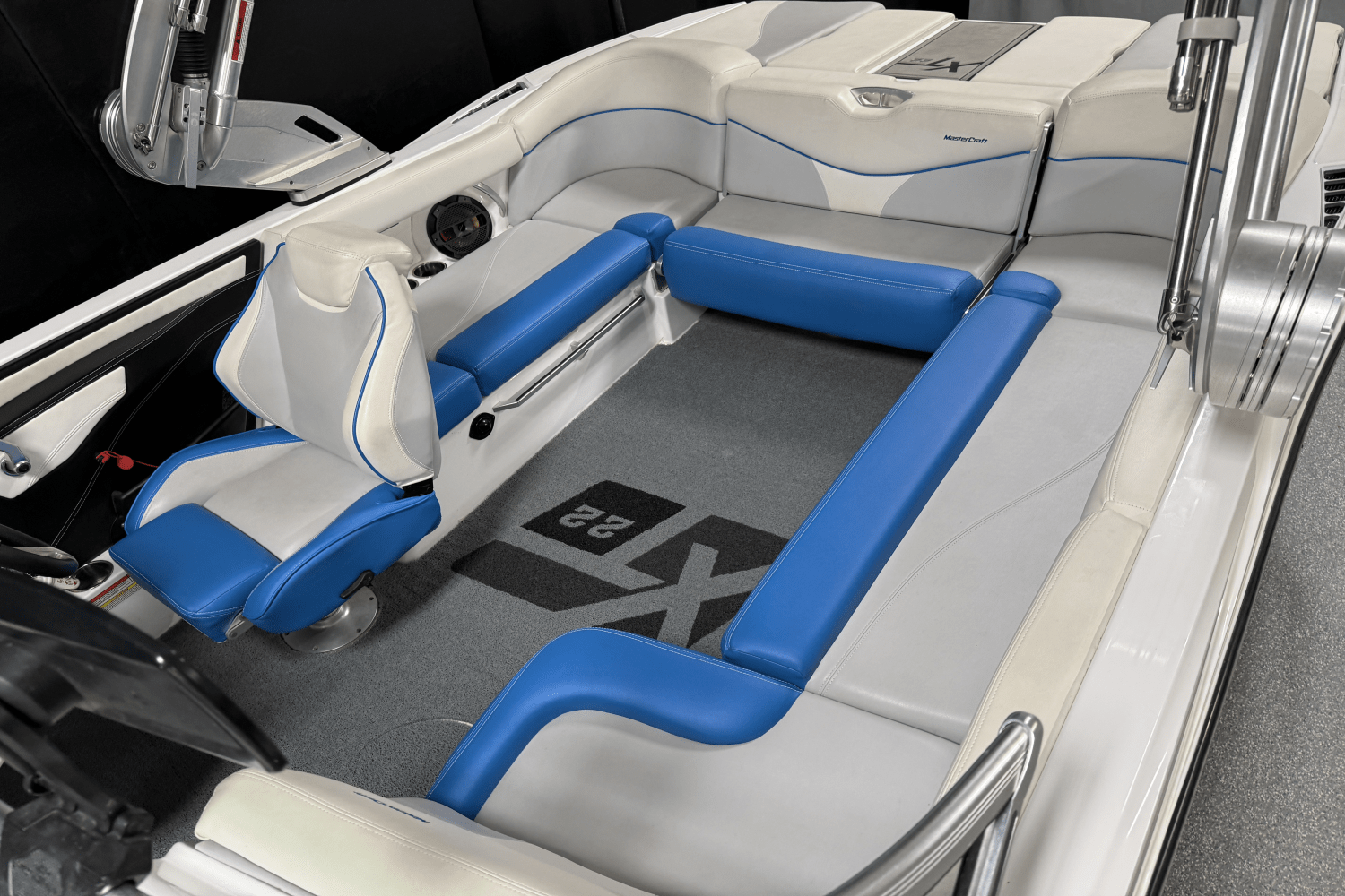 2019 Mastercraft XT22 Image Thumbnail #10