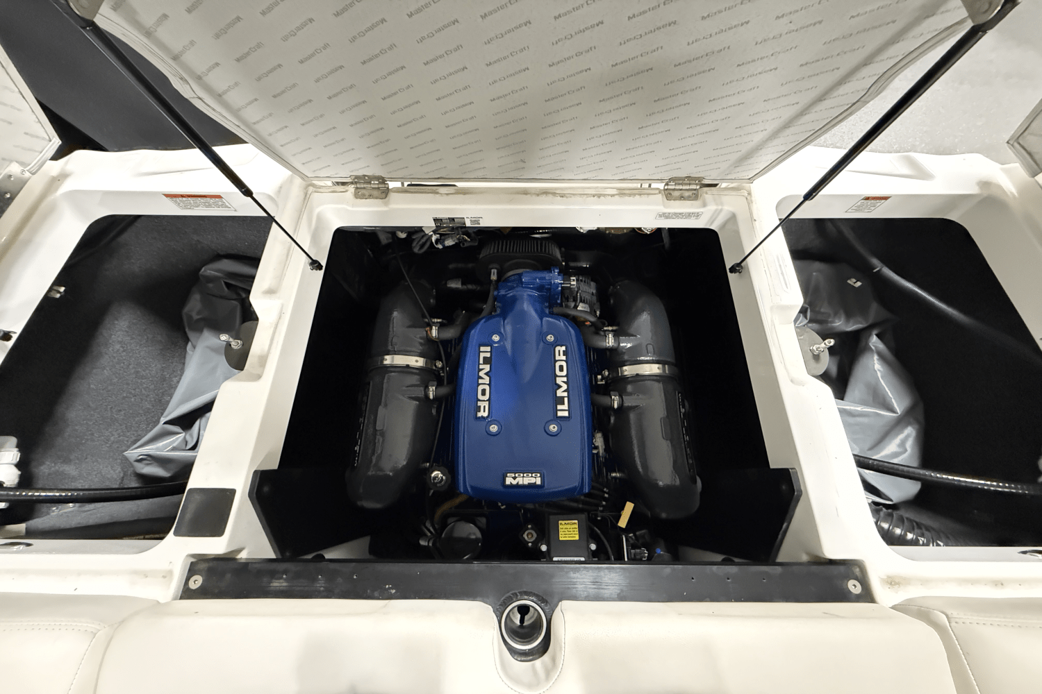 2019 Mastercraft XT22 Image Thumbnail #16