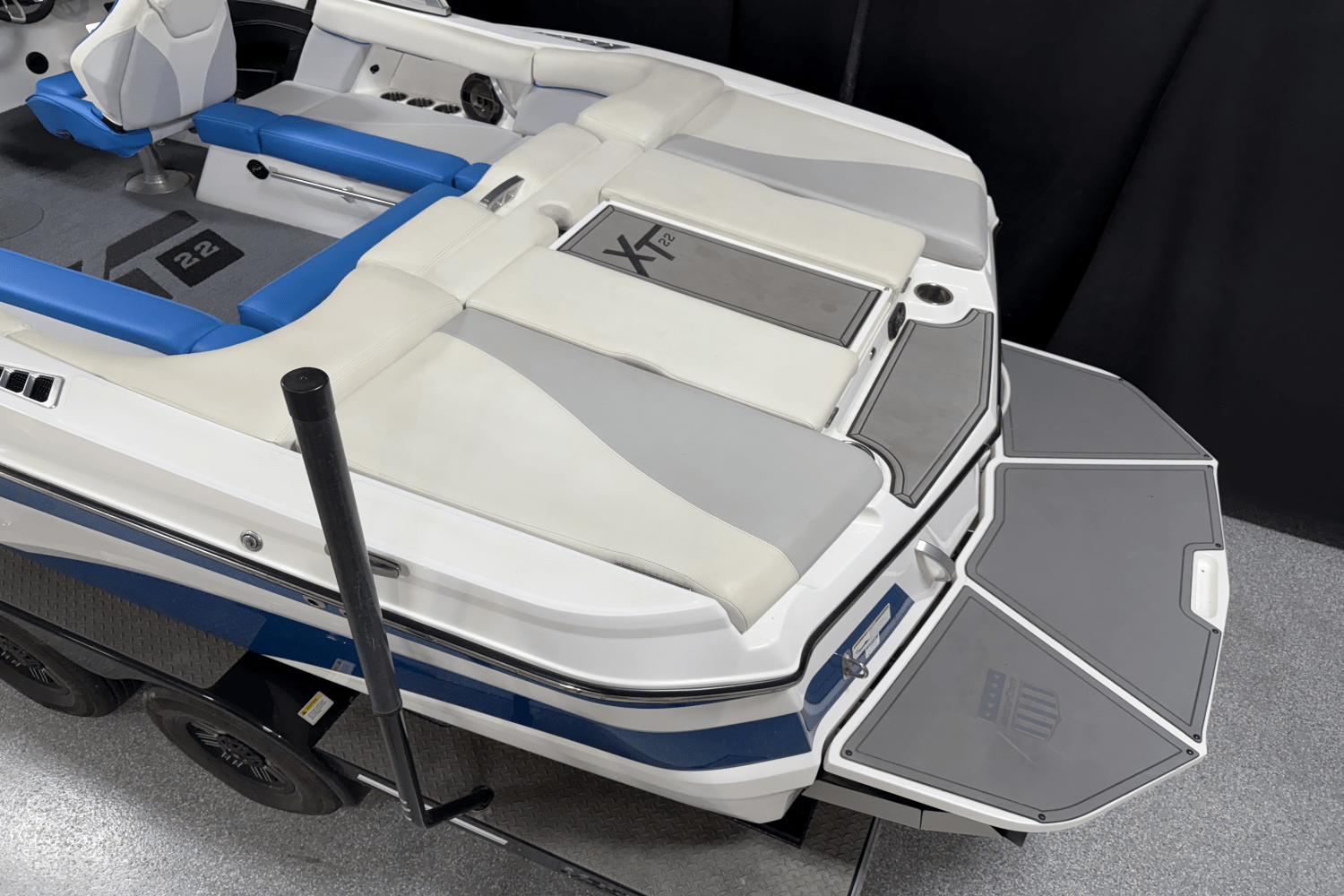 2019 Mastercraft XT22 Image Thumbnail #5
