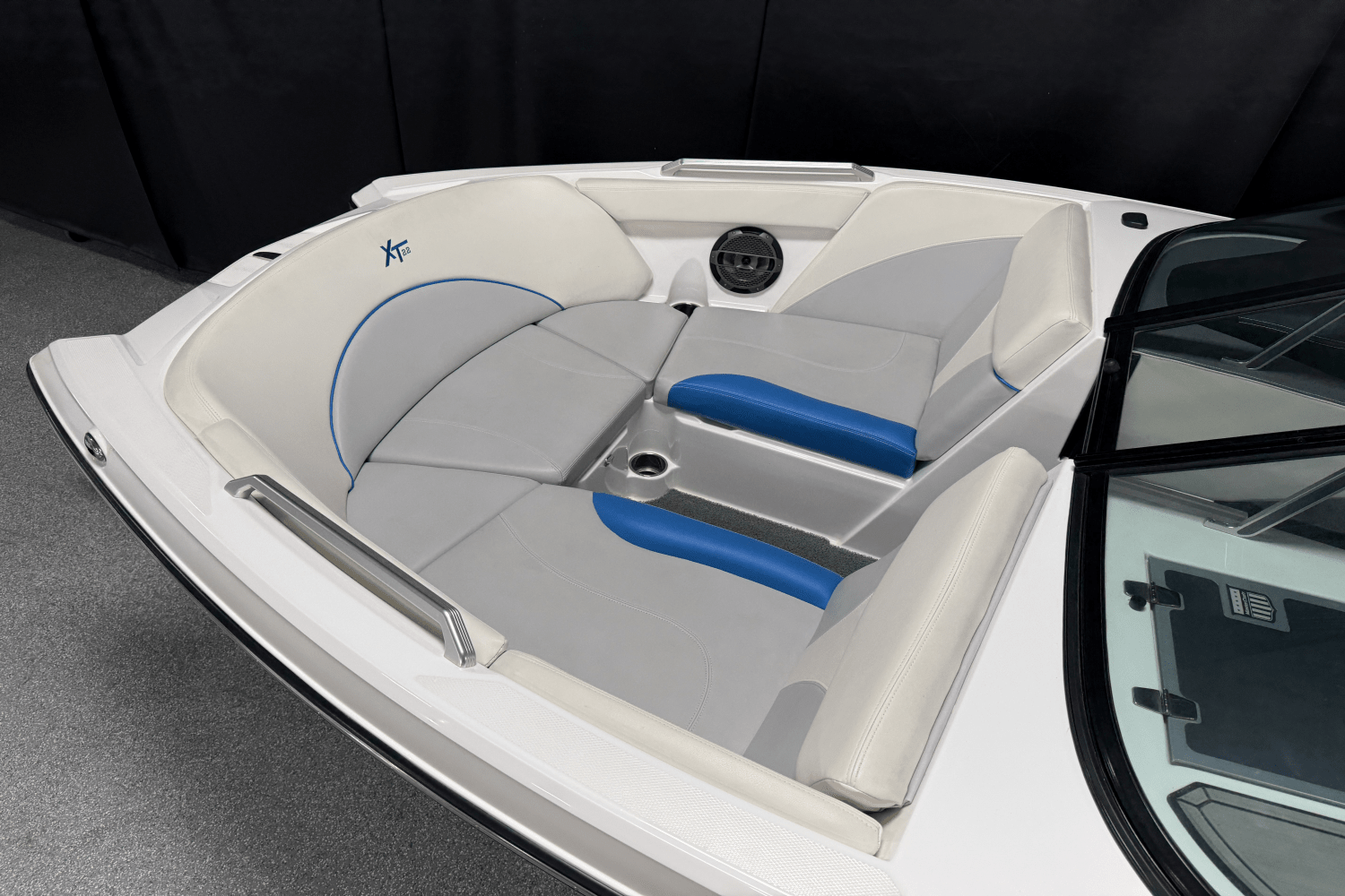 2019 Mastercraft XT22 Image Thumbnail #12