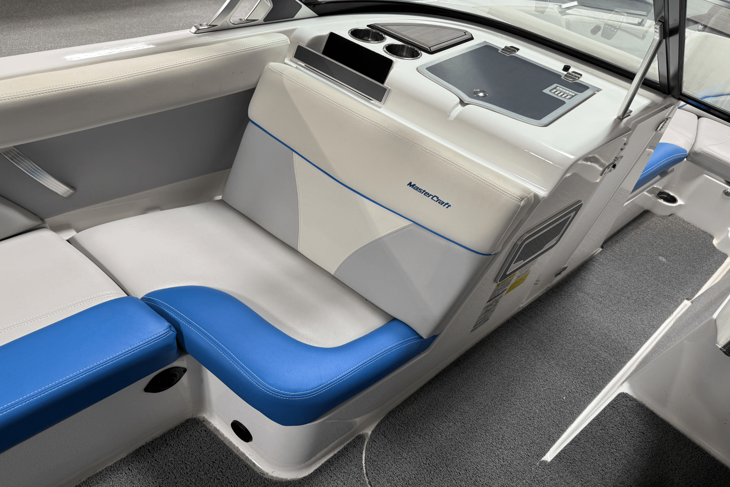 2019 Mastercraft XT22 Image Thumbnail #23