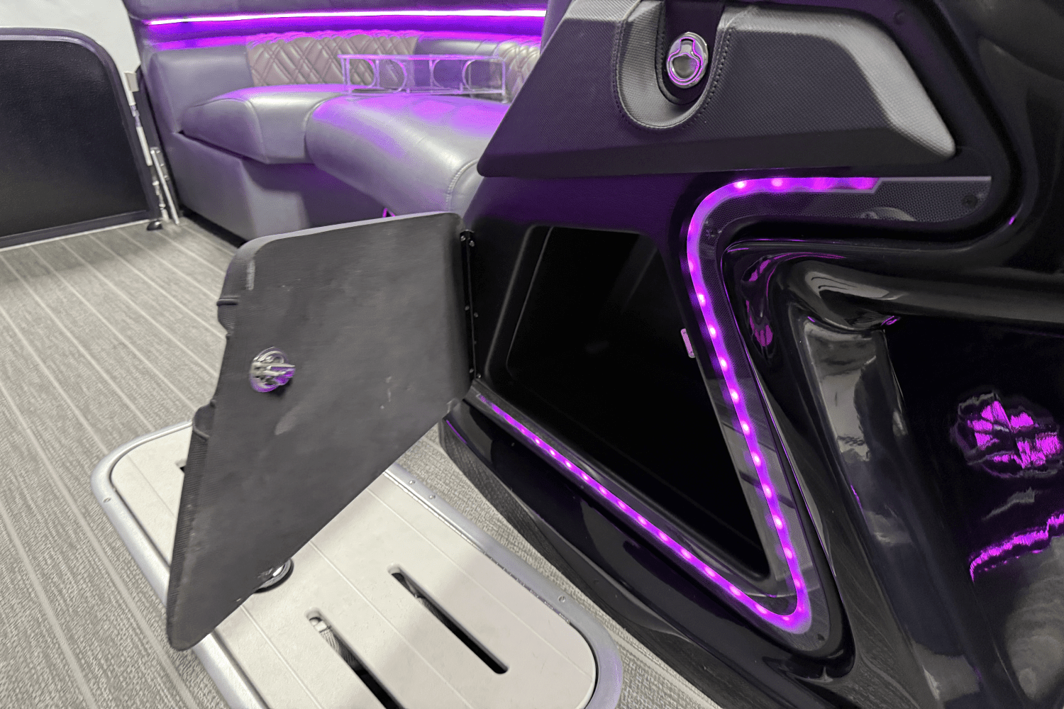 2021 Premier 230 INTRIGUE Image Thumbnail #73