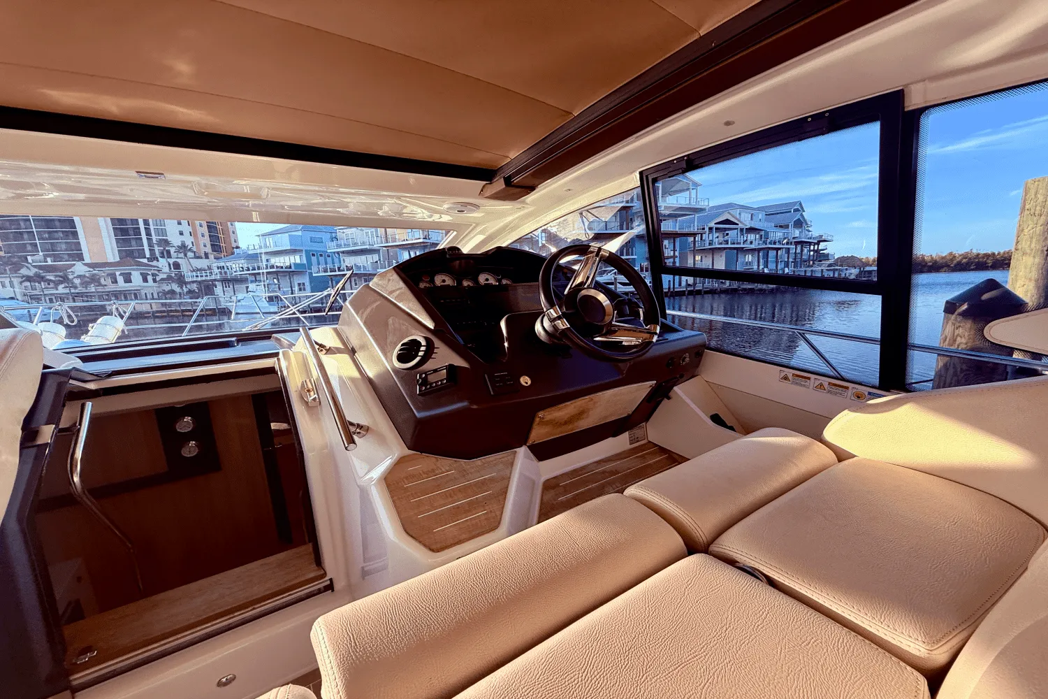 2016 Cranchi M44 HT Image Thumbnail #38