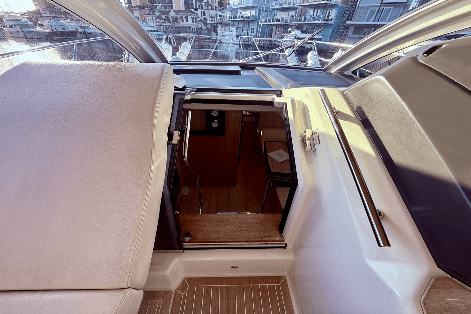 2016 Cranchi M44 HT Image Thumbnail #39
