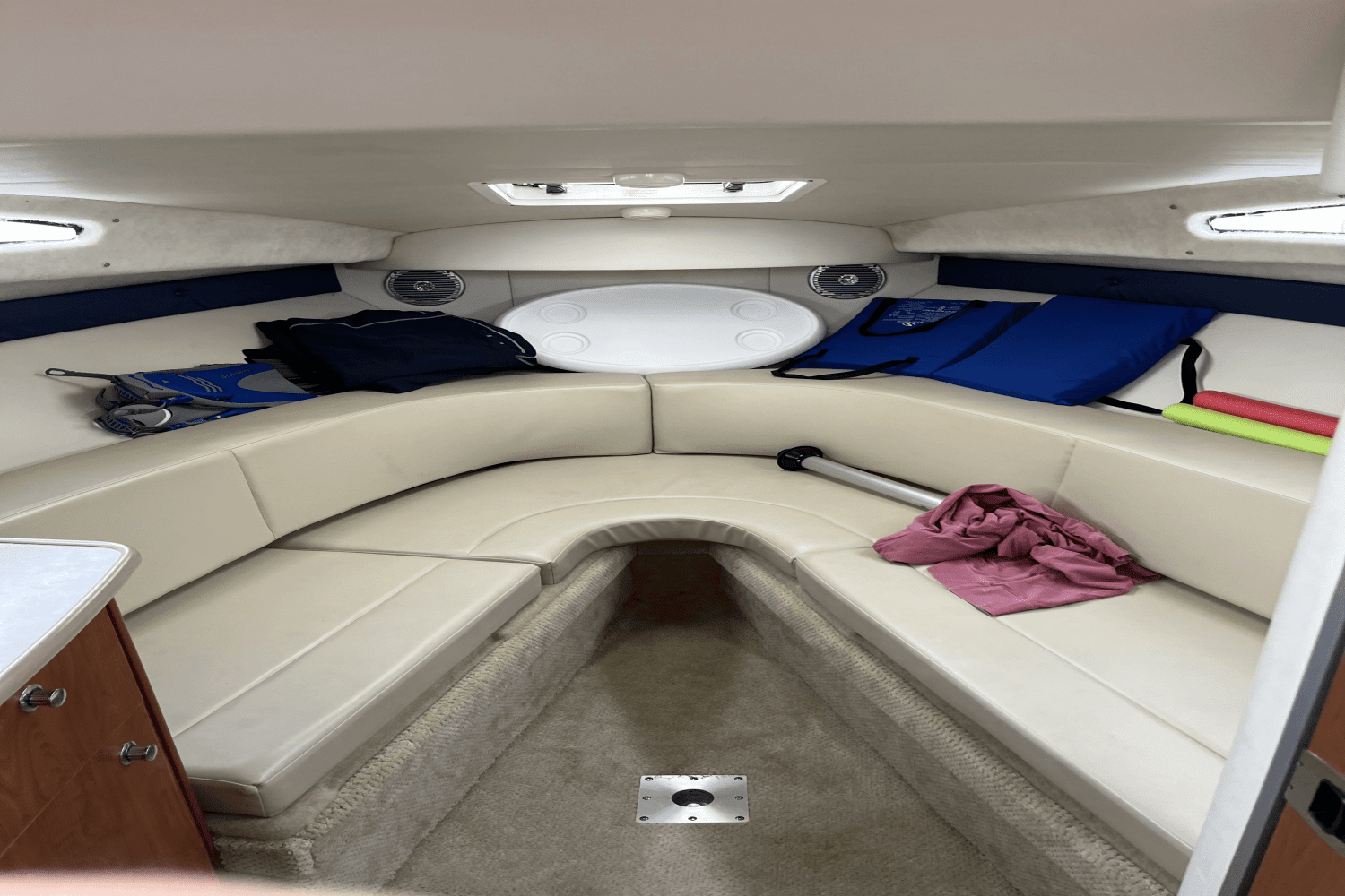 2010 Bayliner 245 CRUISER Image Thumbnail #21