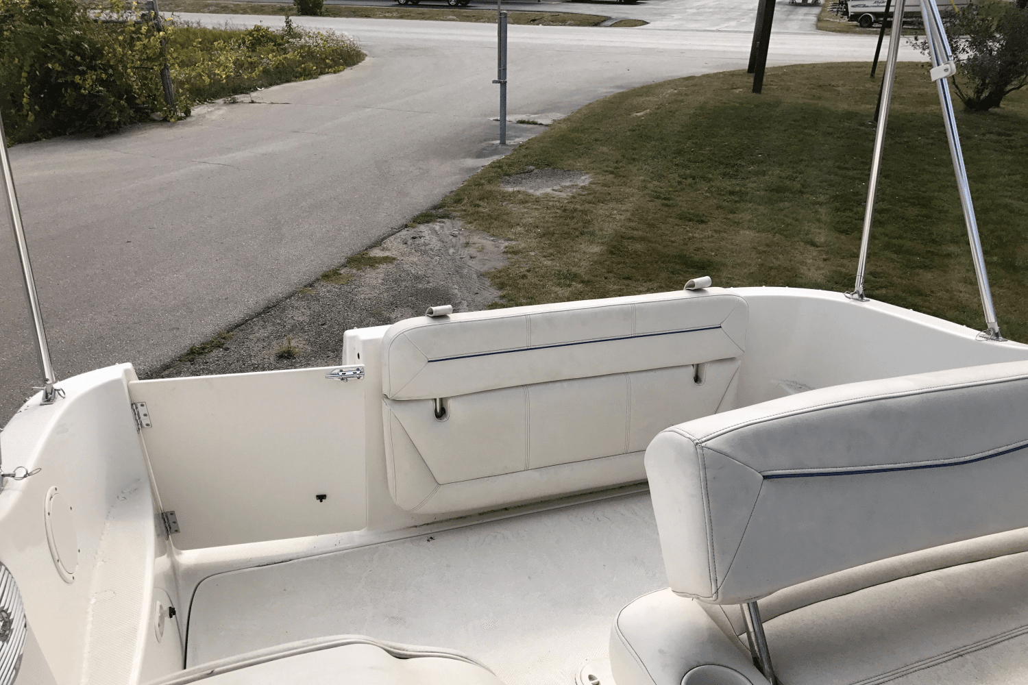 2010 Bayliner 245 CRUISER Image Thumbnail #13