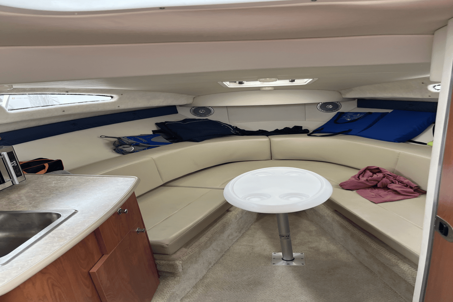 2010 Bayliner 245 CRUISER Image Thumbnail #20