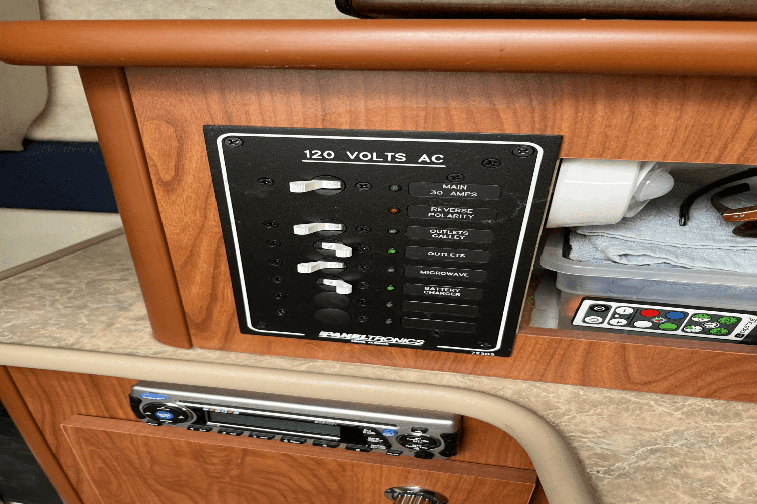2010 Bayliner 245 CRUISER Image Thumbnail #16