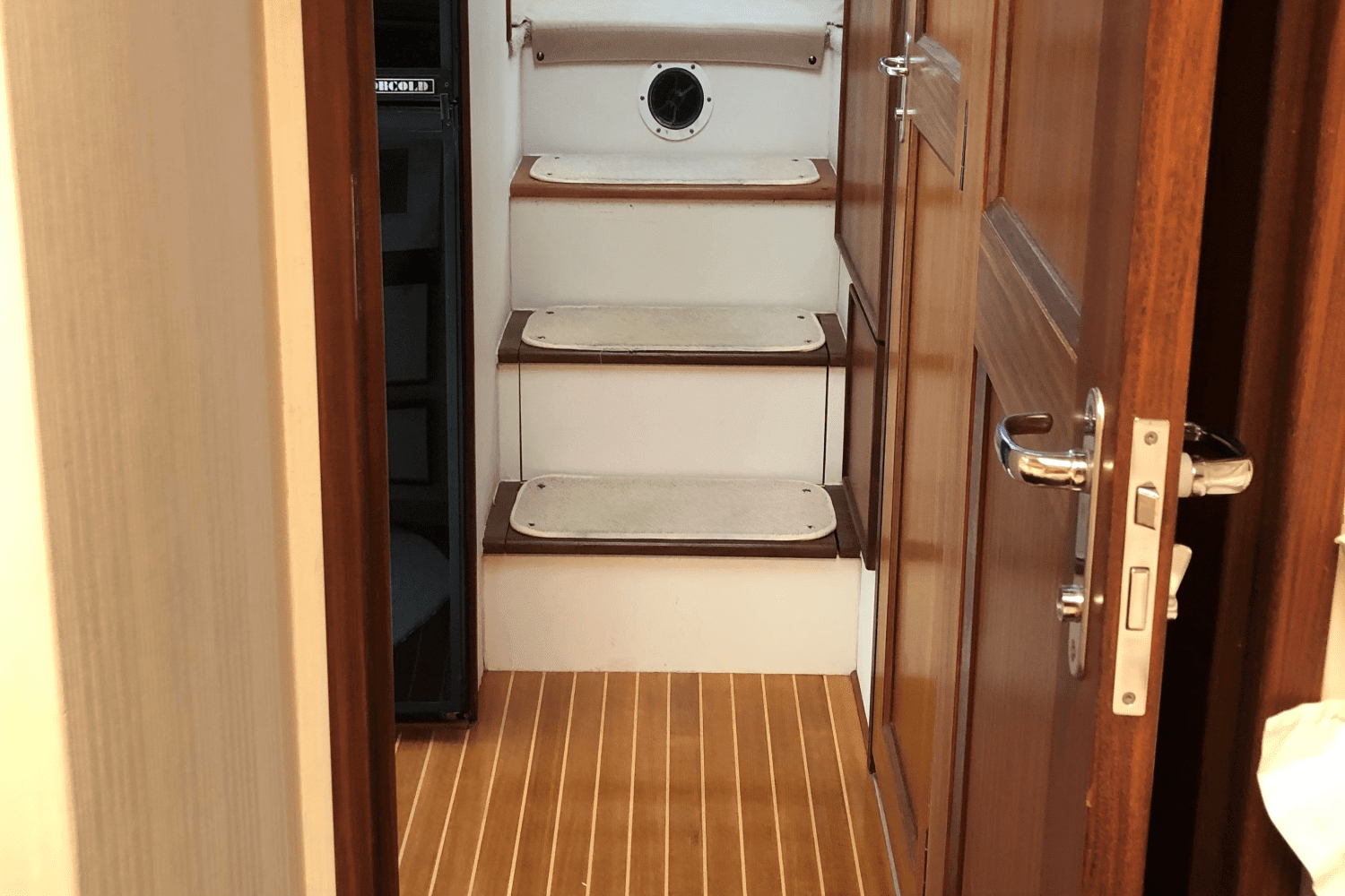 1986 Hatteras 36 SPORT FISHERMAN Image Thumbnail #16