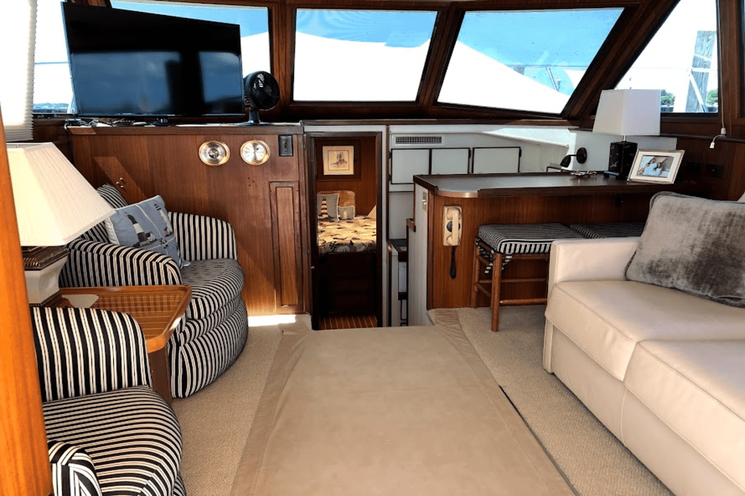 1986 Hatteras 36 SPORT FISHERMAN Image Thumbnail #23