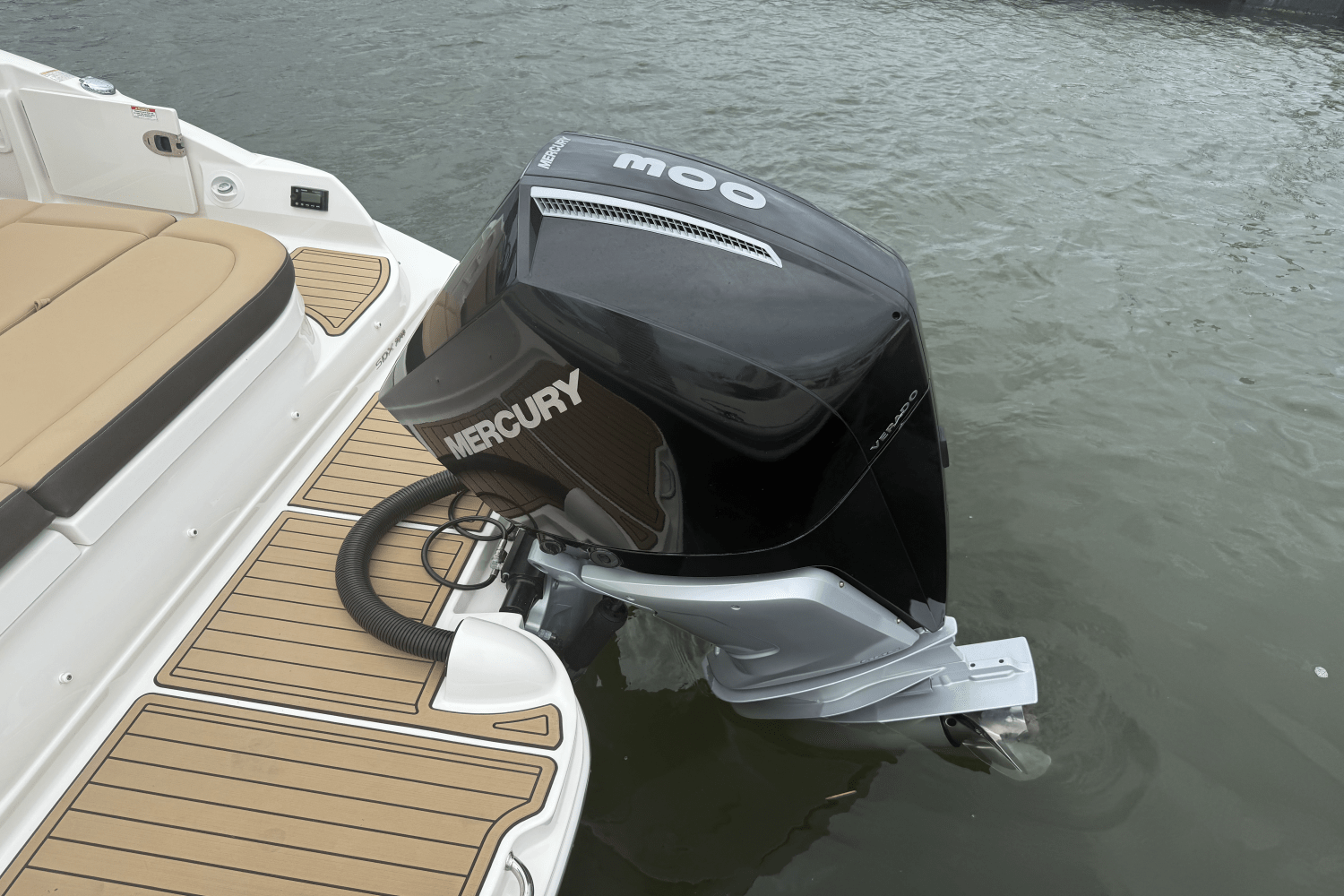 2022 Sea Ray SDX 270 Outboard Image Thumbnail #4