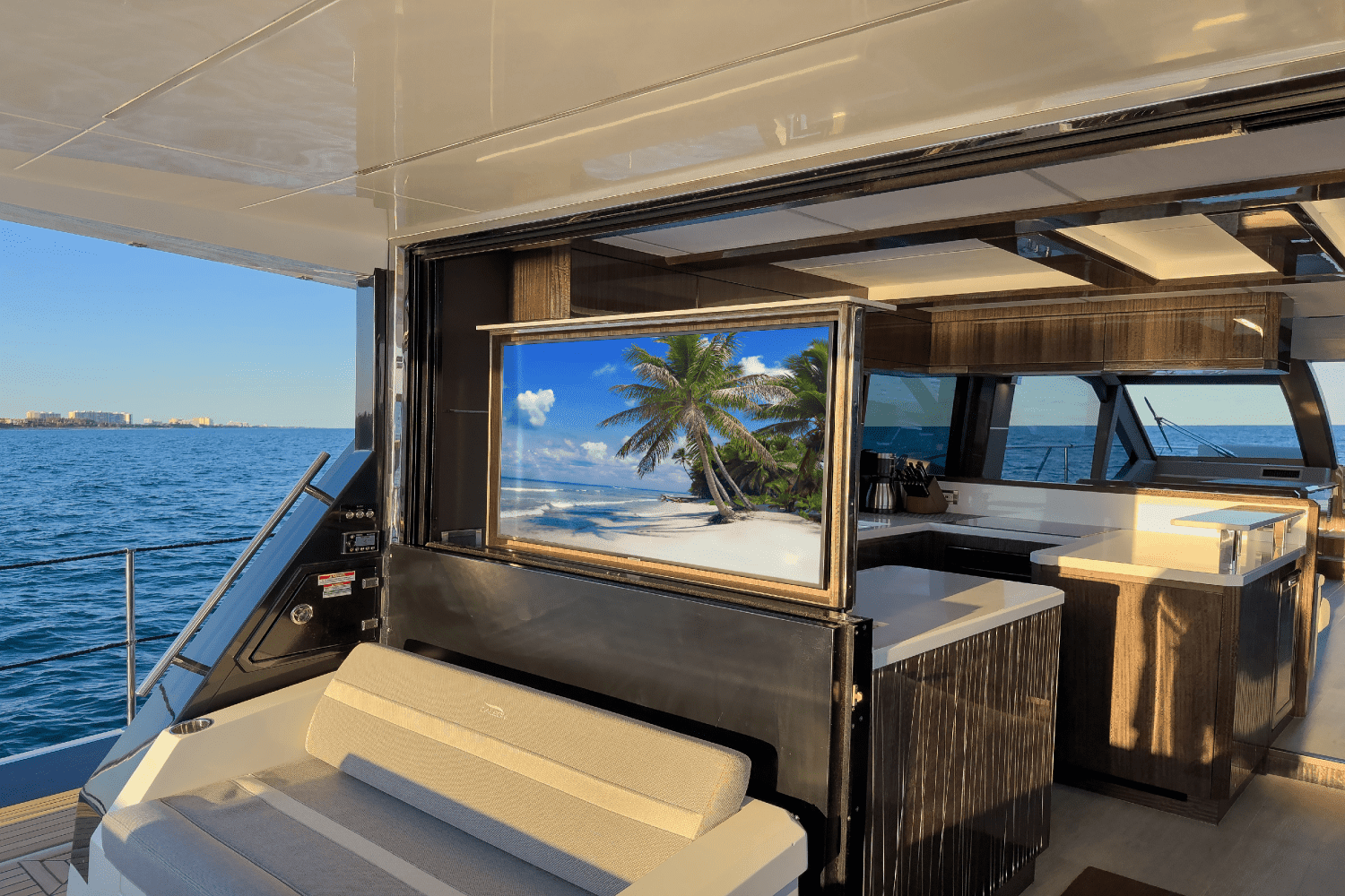 2022 Galeon 640 FLY Image Thumbnail #43