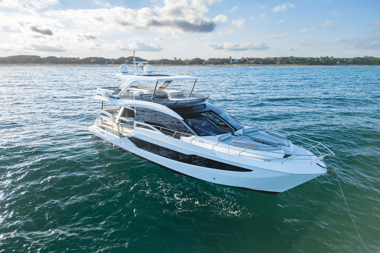 2022 Galeon 640 FLY Image Thumbnail #2
