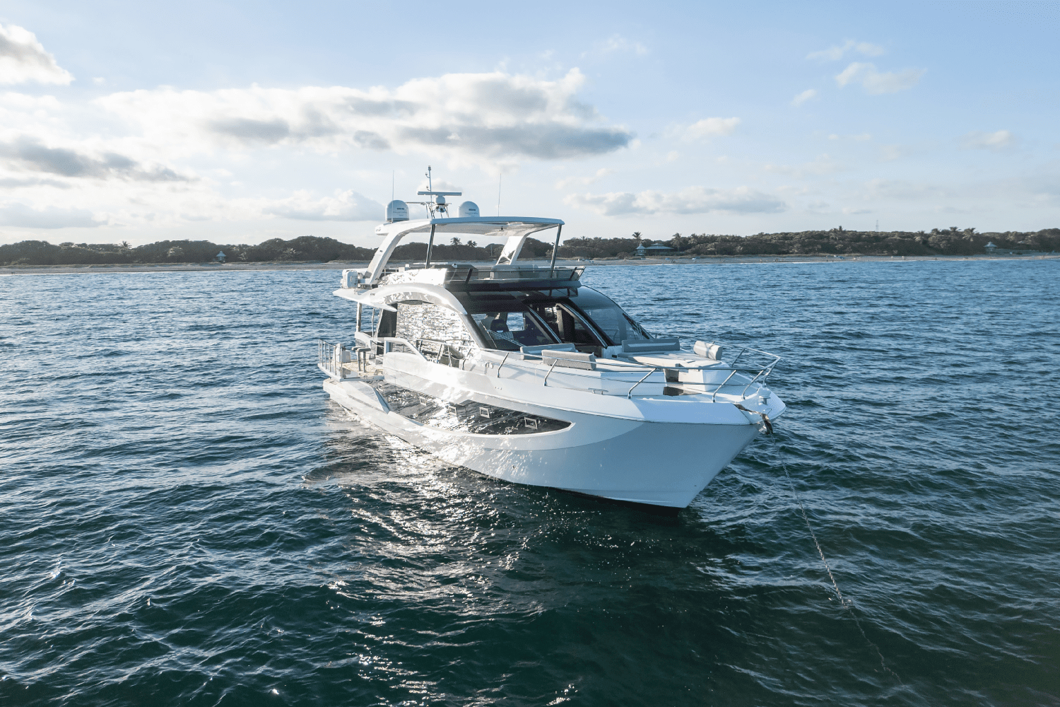 2022 Galeon 640 FLY Image Thumbnail #3