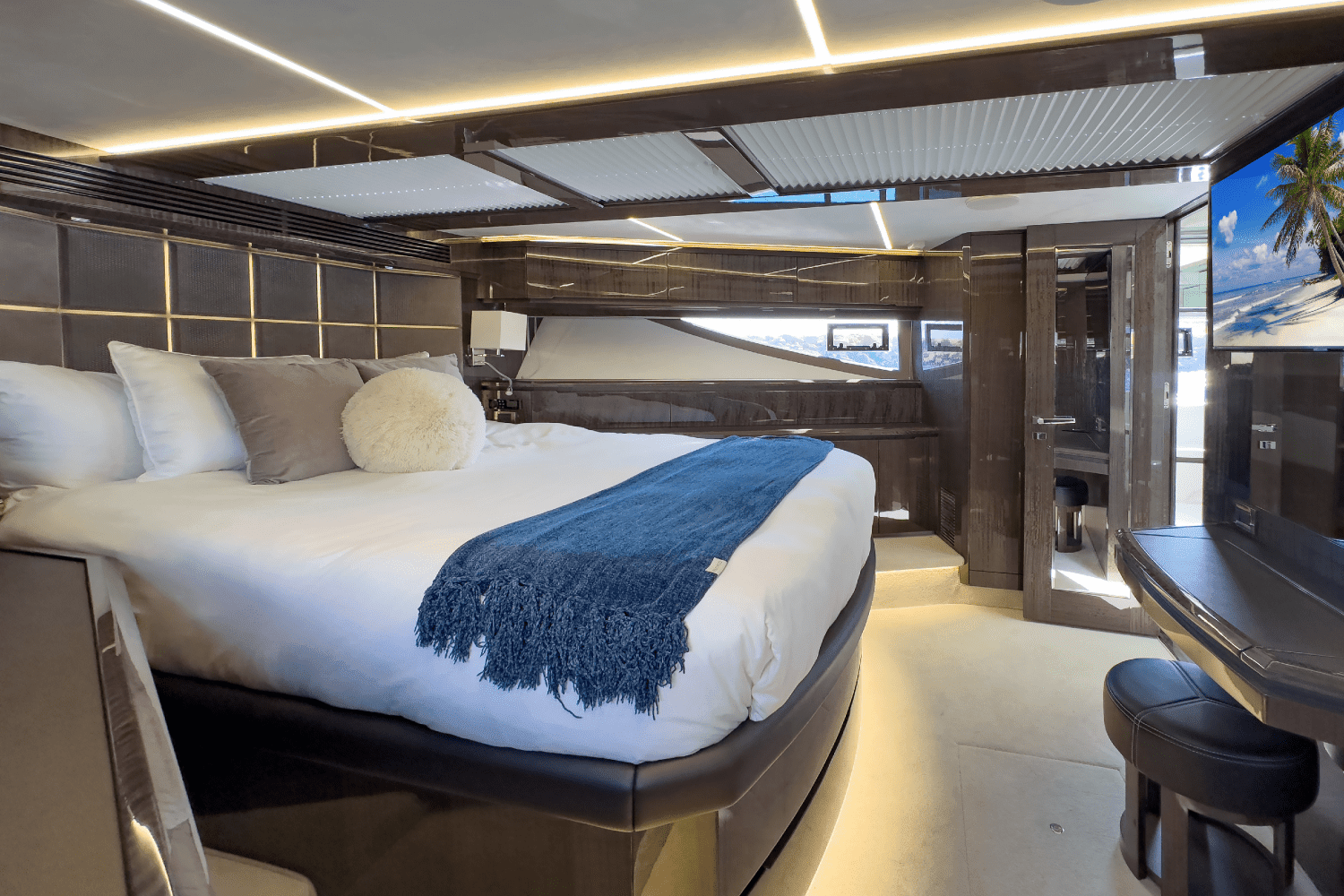 2022 Galeon 640 FLY Image Thumbnail #53