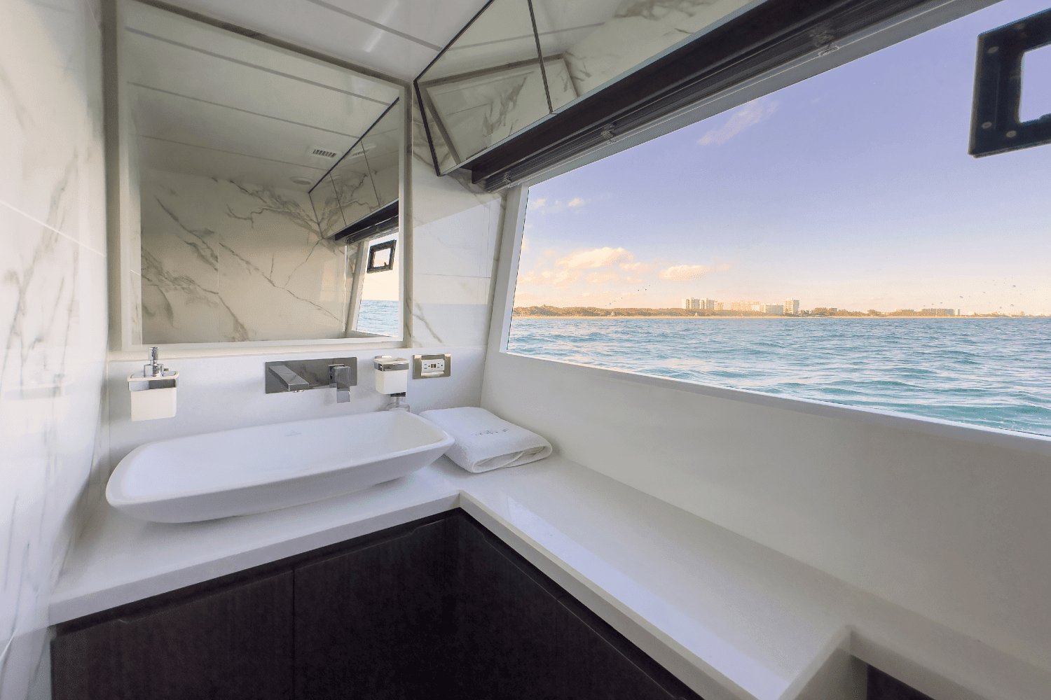 2022 Galeon 640 FLY Image Thumbnail #63