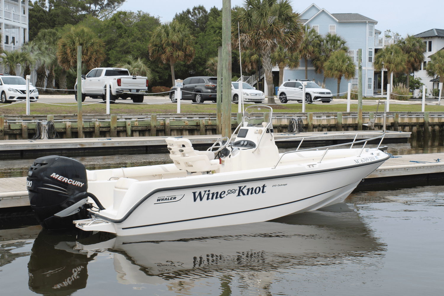 2007 Boston Whaler 210 OUTRAGE Image Thumbnail #2