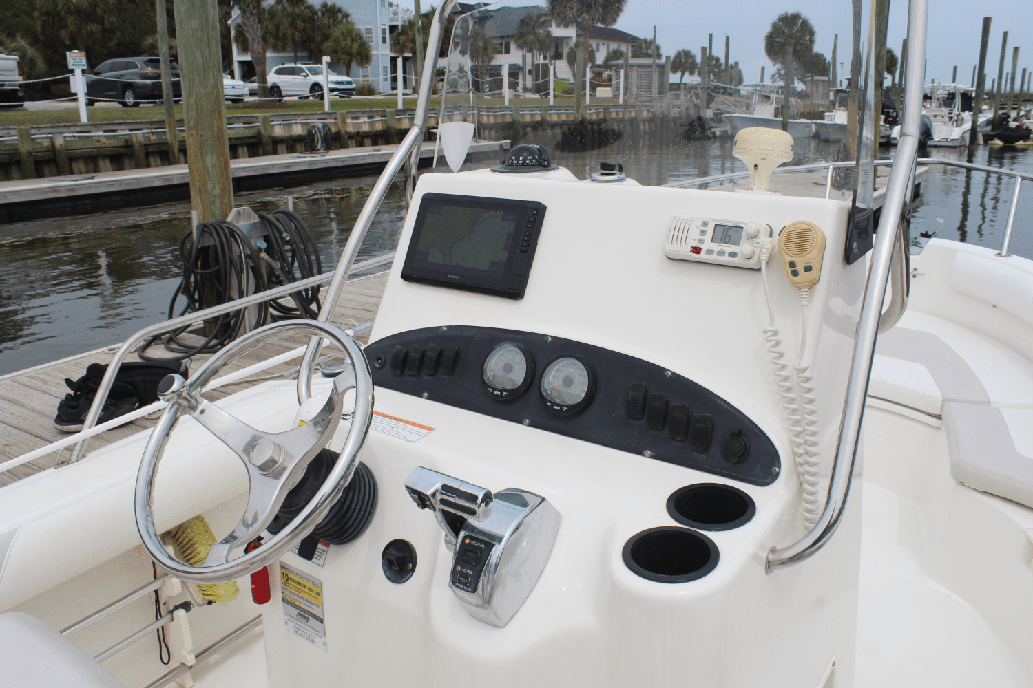 2007 Boston Whaler 210 OUTRAGE Image Thumbnail #20