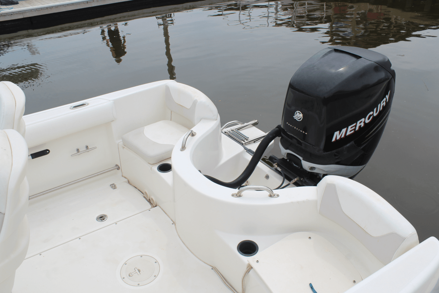 2007 Boston Whaler 210 OUTRAGE Image Thumbnail #15