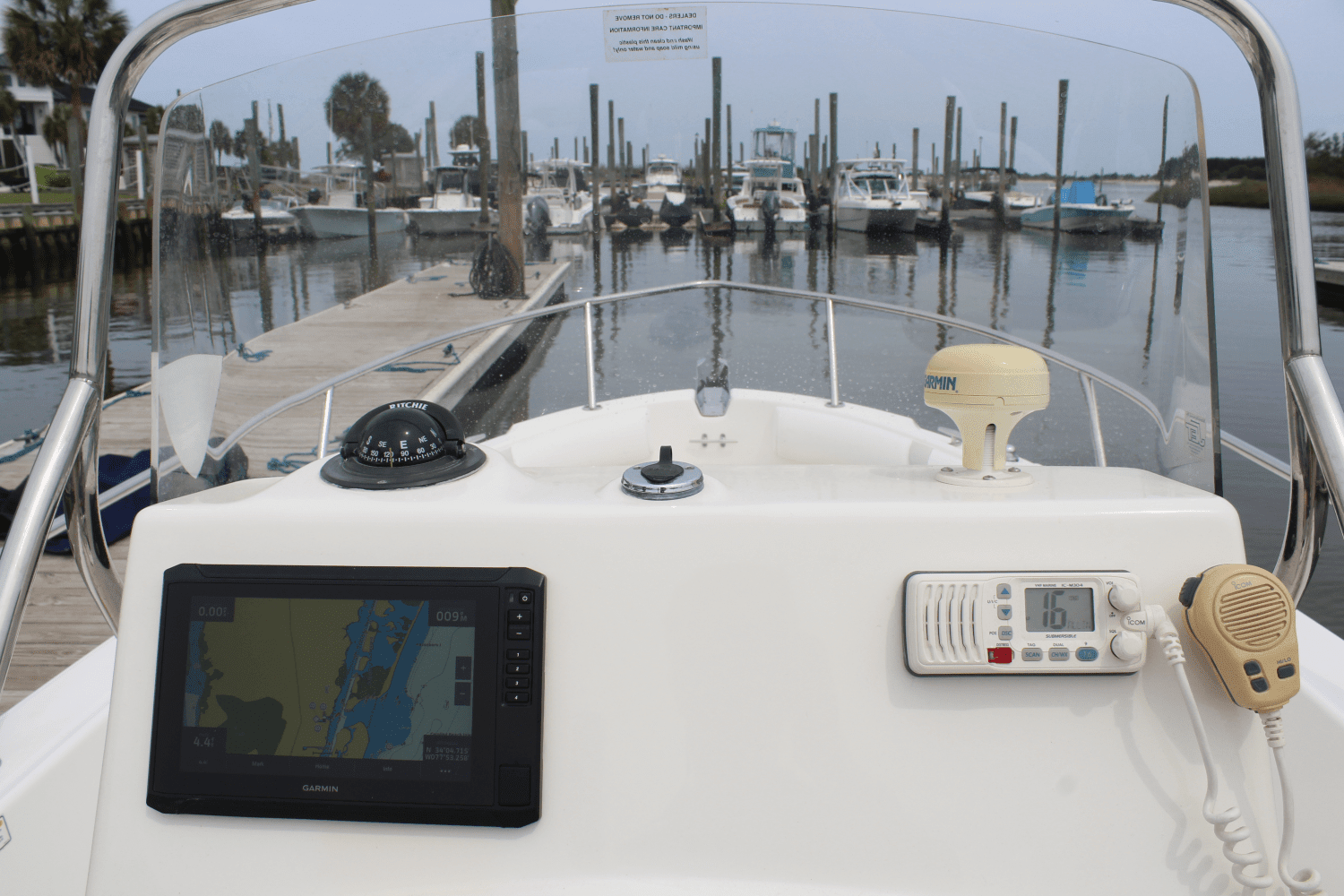 2007 Boston Whaler 210 OUTRAGE Image Thumbnail #9
