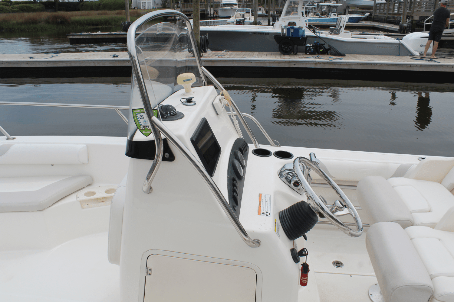 2007 Boston Whaler 210 OUTRAGE Image Thumbnail #13