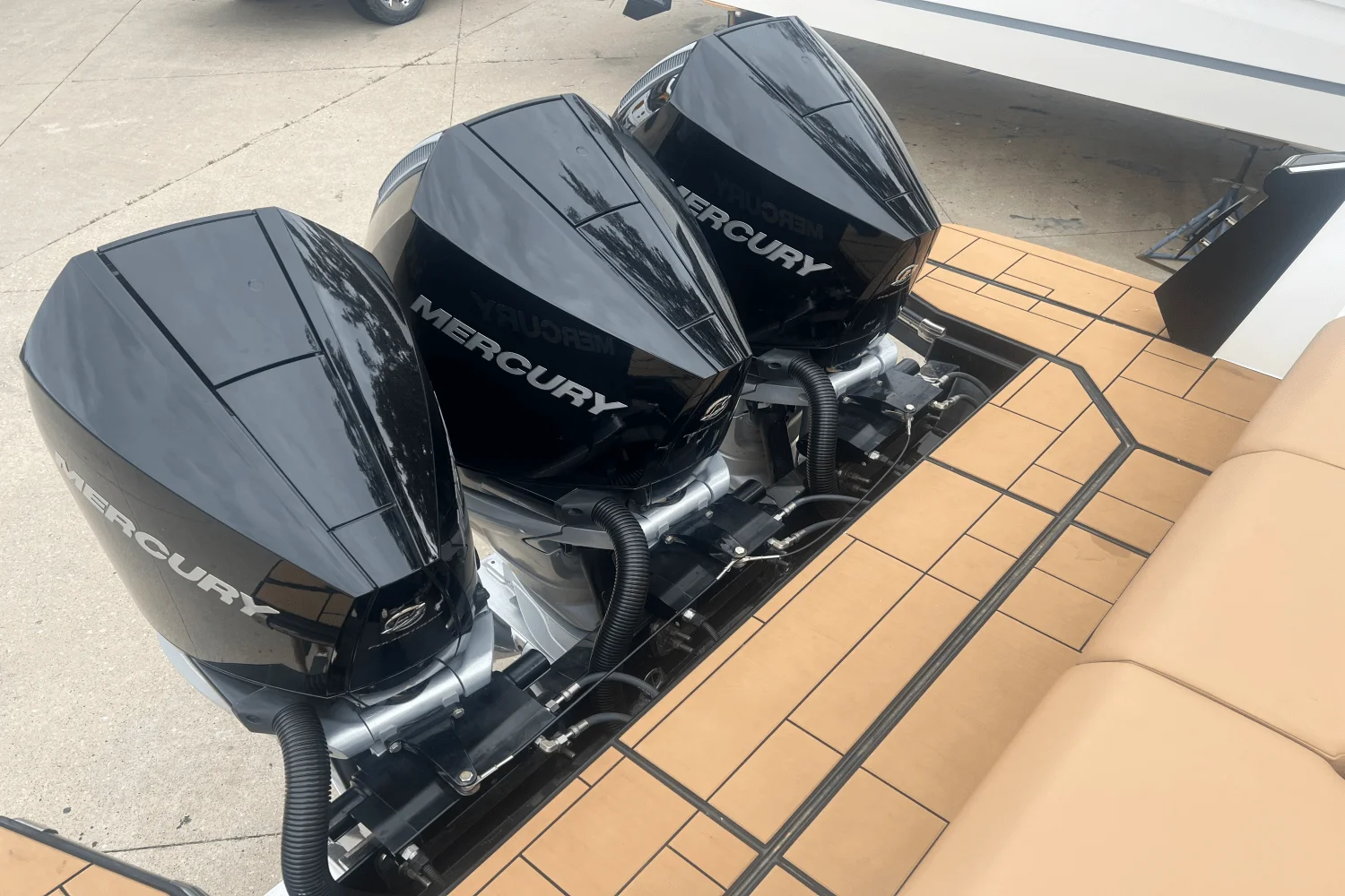 2022 Aviara AV36 Outboard Image Thumbnail #5
