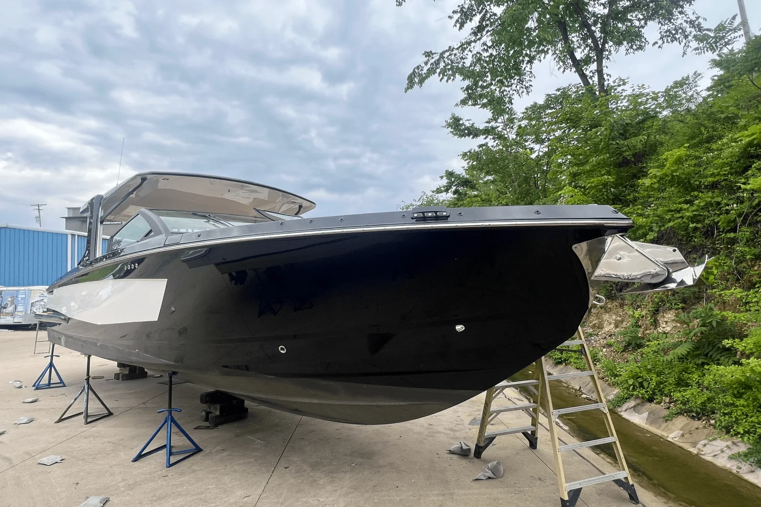 2022 Aviara AV36 Outboard Image Thumbnail #2