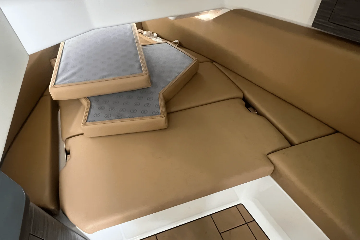 2022 Aviara AV36 Outboard Image Thumbnail #18