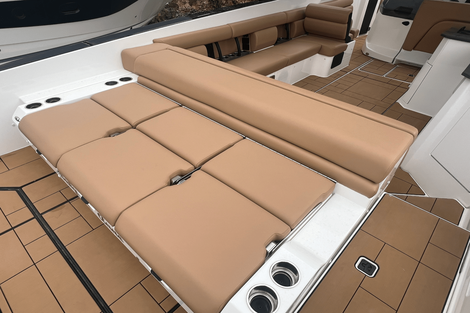 2022 Aviara AV36 Outboard Image Thumbnail #7