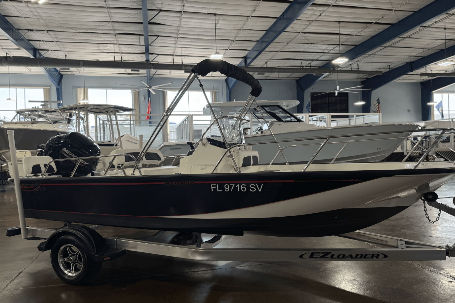 2021 Boston Whaler 17 MONTAUK Image Thumbnail #0