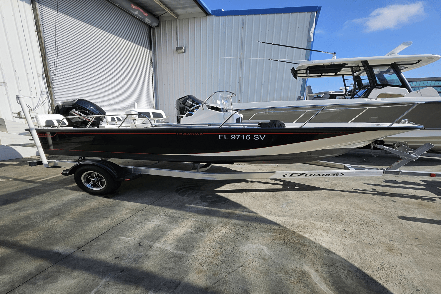2021 Boston Whaler 17 MONTAUK Image Thumbnail #0