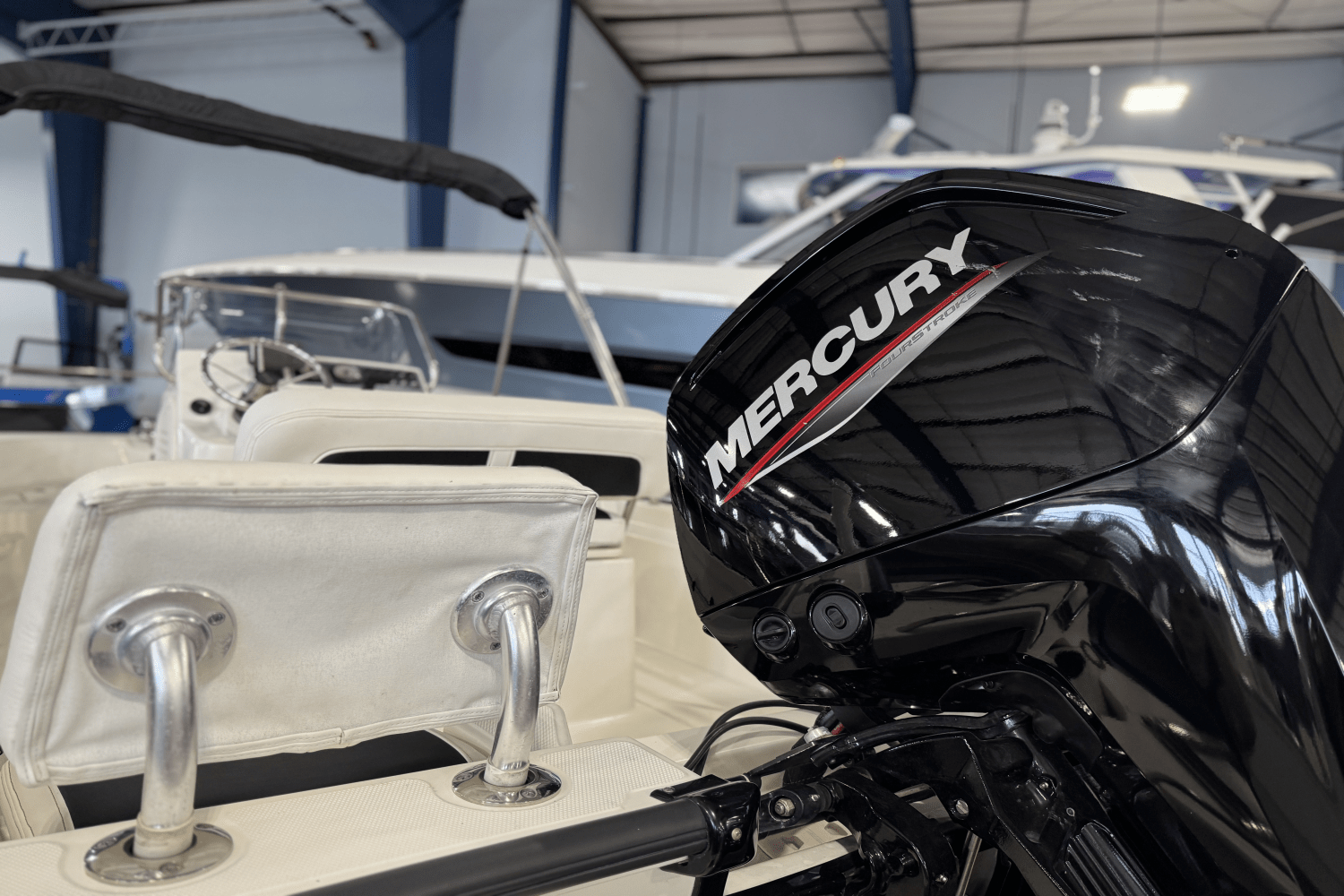 2021 Boston Whaler 17 MONTAUK Image Thumbnail #2