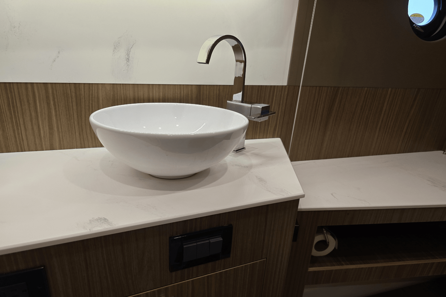 2025 Cruisers Yachts 46 Cantius Image Thumbnail #33
