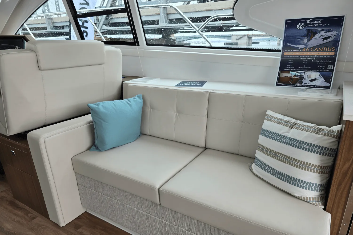 2025 Cruisers Yachts 46 Cantius Image Thumbnail #12
