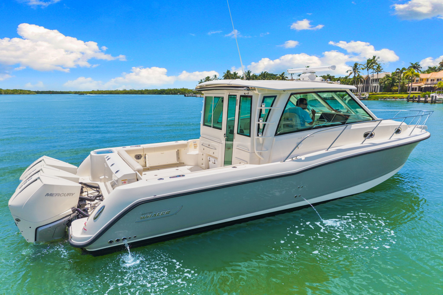2023 Boston Whaler 345 CONQUEST Image Thumbnail #6