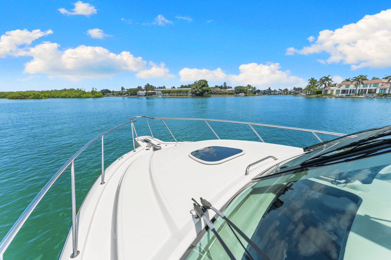 2023 Boston Whaler 345 CONQUEST Image Thumbnail #16