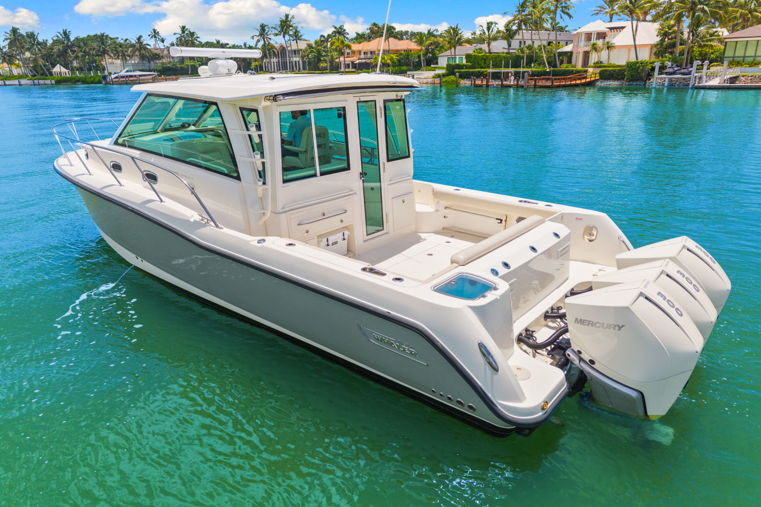 2023 Boston Whaler 345 CONQUEST Image Thumbnail #3