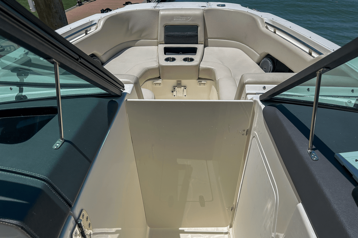 2020 Boston Whaler 270 VANTAGE Image Thumbnail #17