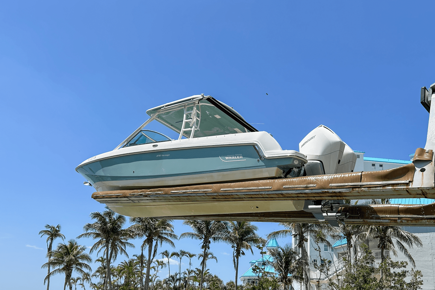 2020 Boston Whaler 270 VANTAGE Image Thumbnail #36