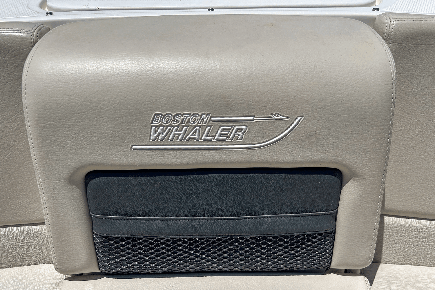 2020 Boston Whaler 270 VANTAGE Image Thumbnail #28