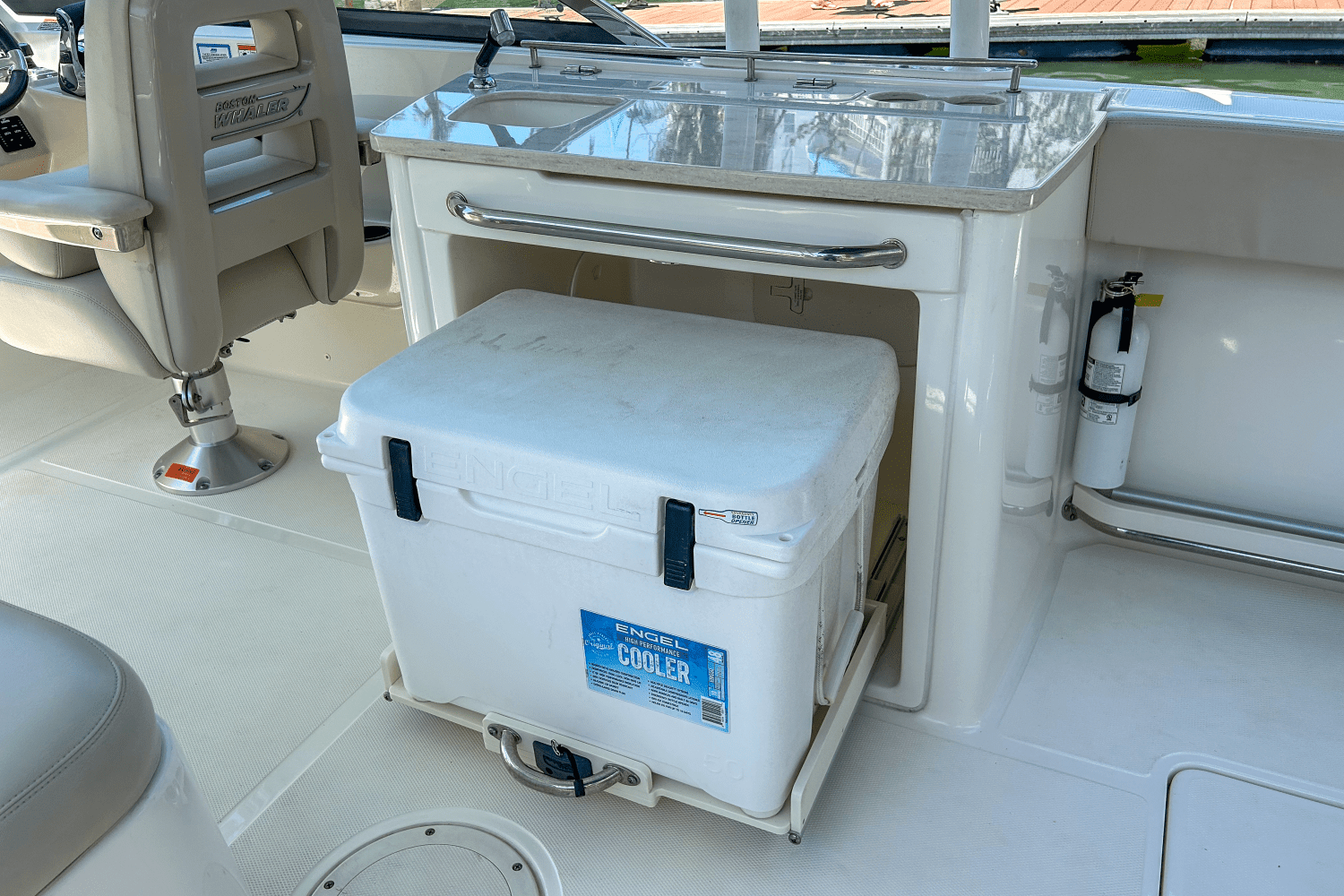 2020 Boston Whaler 270 VANTAGE Image Thumbnail #34