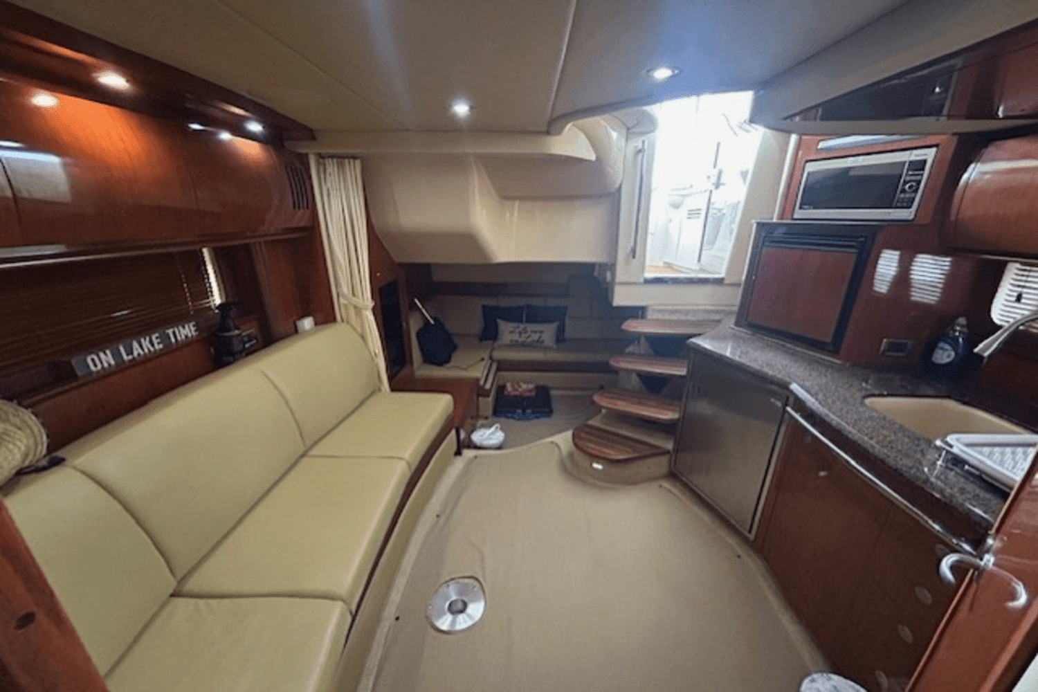 2006 Sea Ray 38 Sundancer Image Thumbnail #12