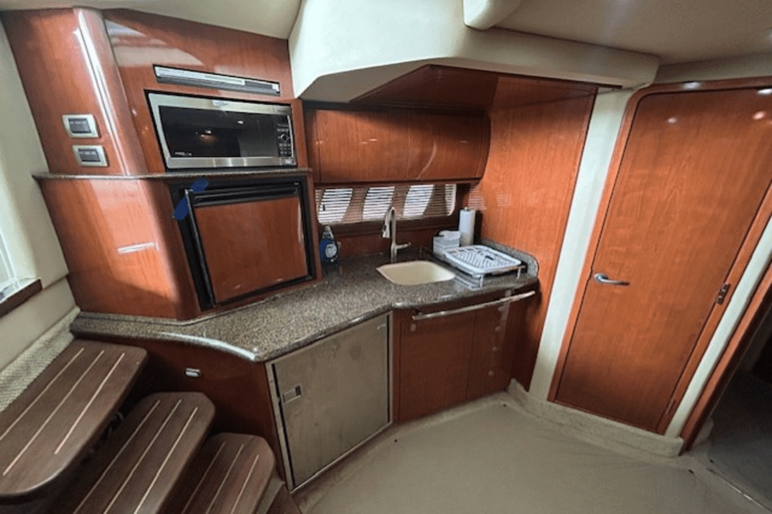 2006 Sea Ray 38 Sundancer Image Thumbnail #14