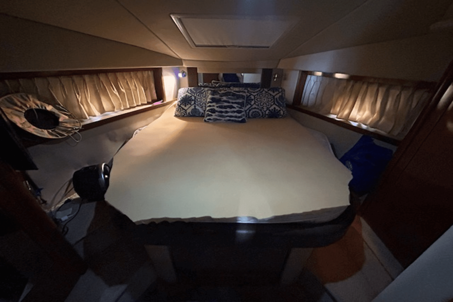 2006 Sea Ray 38 Sundancer Image Thumbnail #17