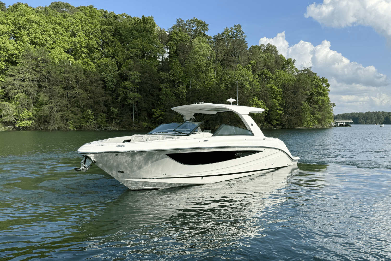 2025 Sea Ray 400 SLX Image Thumbnail #12