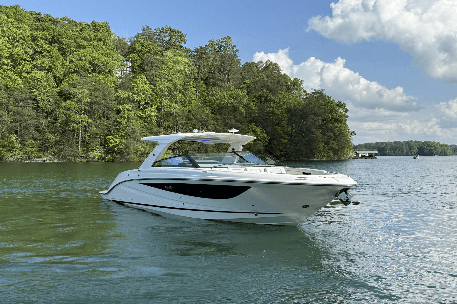 2025 Sea Ray 400 SLX Image Thumbnail #6
