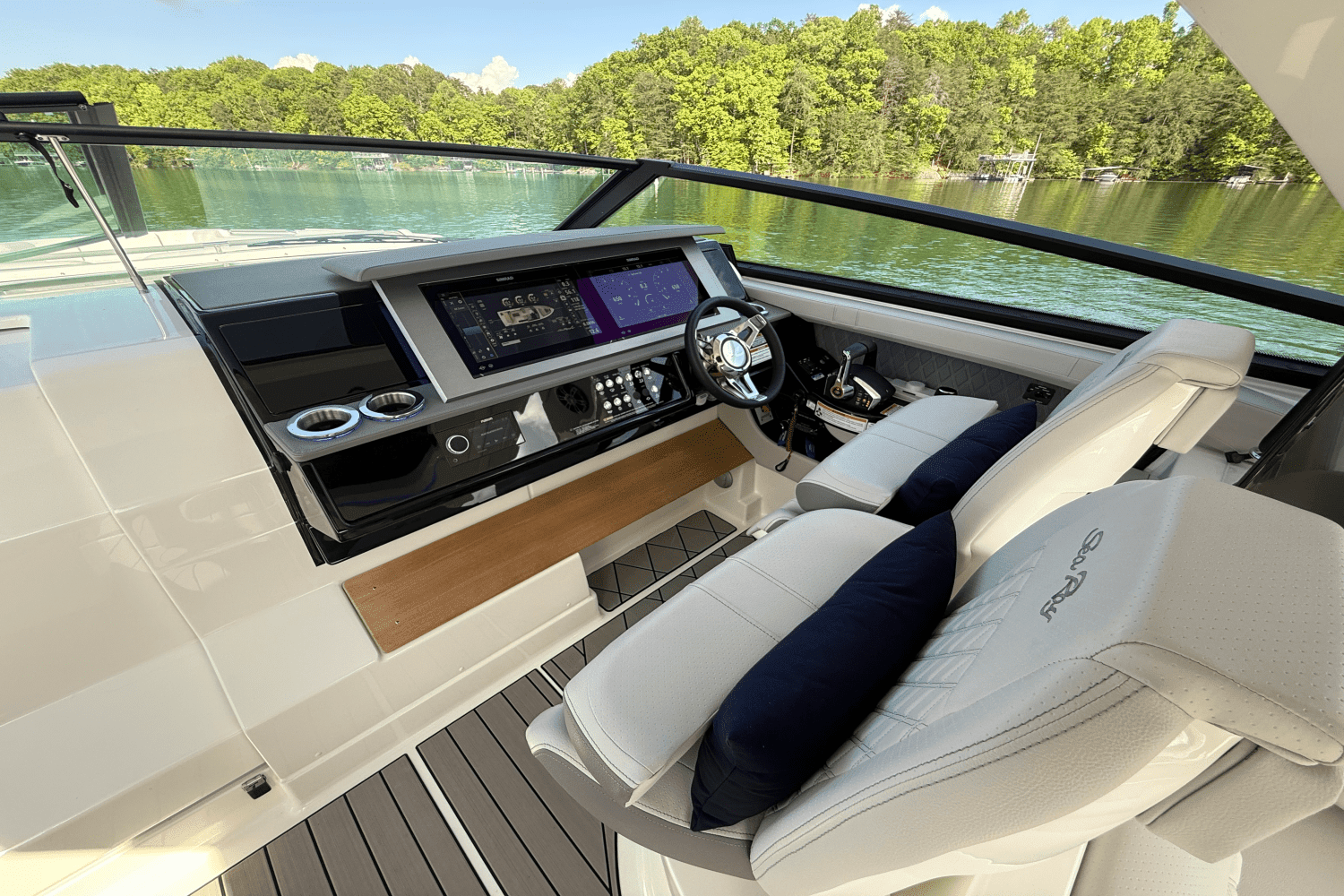 2025 Sea Ray 400 SLX Image Thumbnail #47