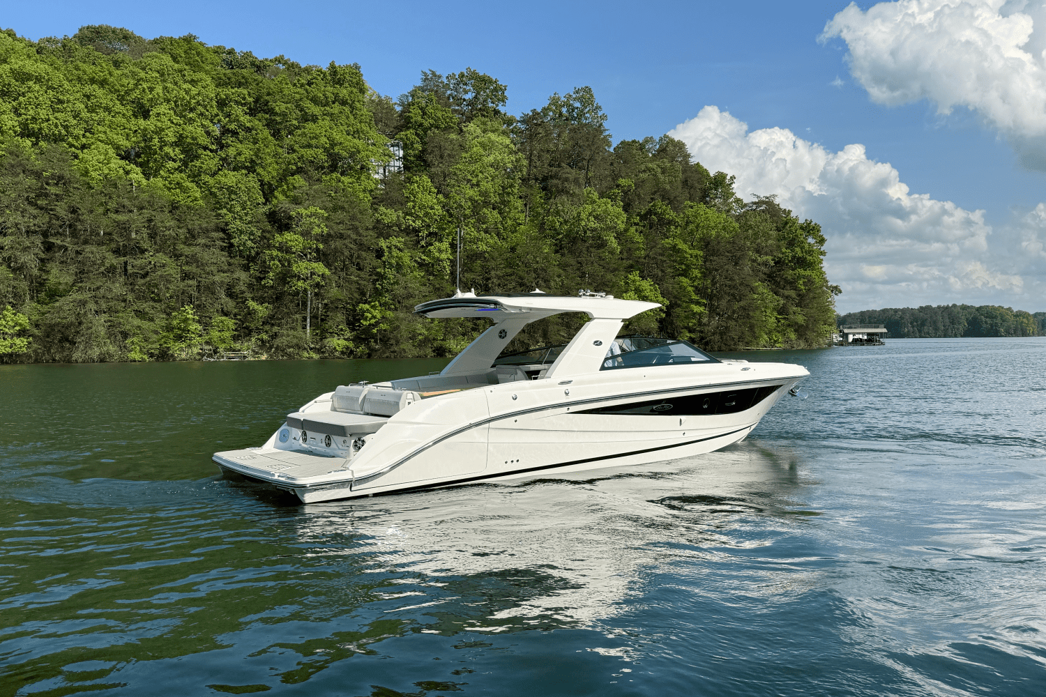 2025 Sea Ray 400 SLX Image Thumbnail #17